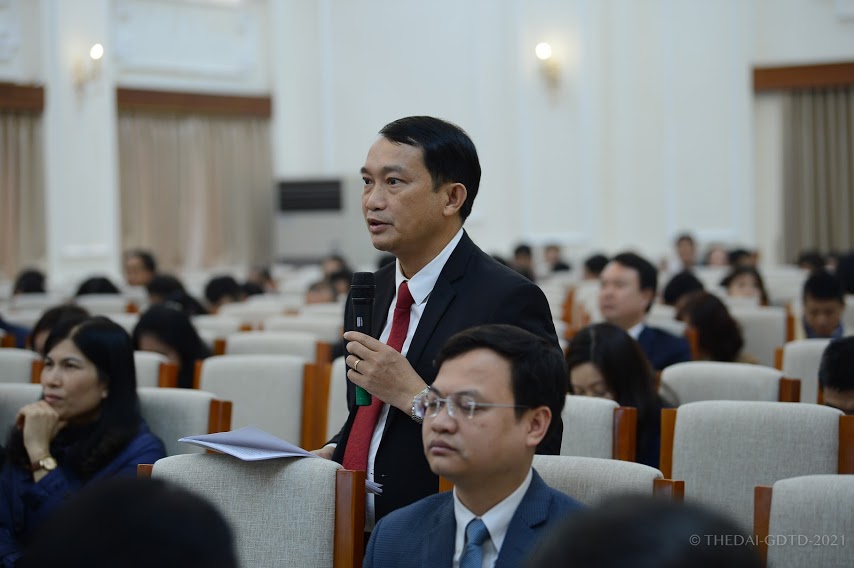 Hội nghị đã nghe các báo cáo tham luận và ý kiến phát biểu của cán bộ, công chức cơ quan Bộ GD&ĐT.