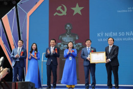 Trường Đại học Sư phạm Nghệ thuật Trung ương kỉ niệm 50 năm thành lập và đón nhận Huân chương Lao động hạng Nhất