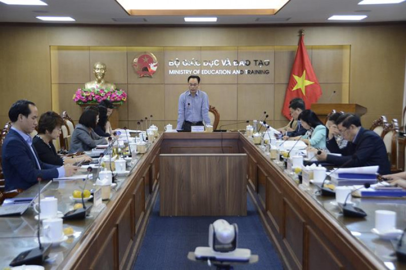 Đề xuất các giải pháp nâng cao chất lượng nguồn nhân lực Việt Nam