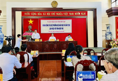 Bộ trưởng Nguyễn Kim Sơn làm việc tại tỉnh Bến Tre