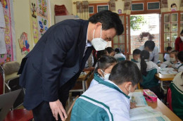 Thứ trưởng Nguyễn Hữu Độ kiểm tra triển khai chương trình GDPT mới tại Sơn La
