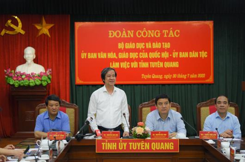 Đầu tư cho phát triển, đổi mới giáo dục cần đúng thời điểm và gắn với đặc thù địa phương