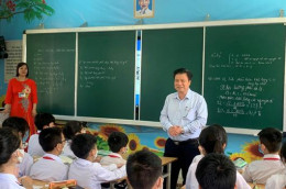 Thứ trưởng Nguyễn Hữu Độ kiểm tra triển khai chương trình GDPT mới tại Quảng Ninh