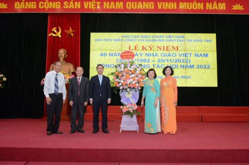 Hội Cựu giáo chức cơ quan Bộ GDĐT kỷ niệm 40 năm ngày Nhà giáo Việt Nam