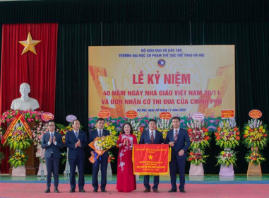 Thứ trưởng Ngô Thị Minh dự kỷ niệm ngày Nhà giáo Việt Nam tại Trường ĐH Sư phạm TDTT Hà Nội