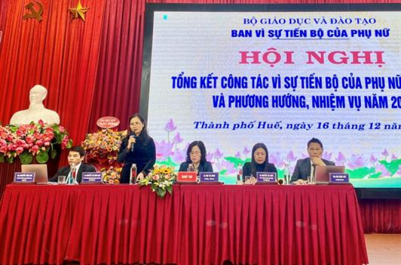 Đẩy mạnh công tác vì sự tiến bộ của phụ nữ và bình đẳng giới trong ngành giáo dục