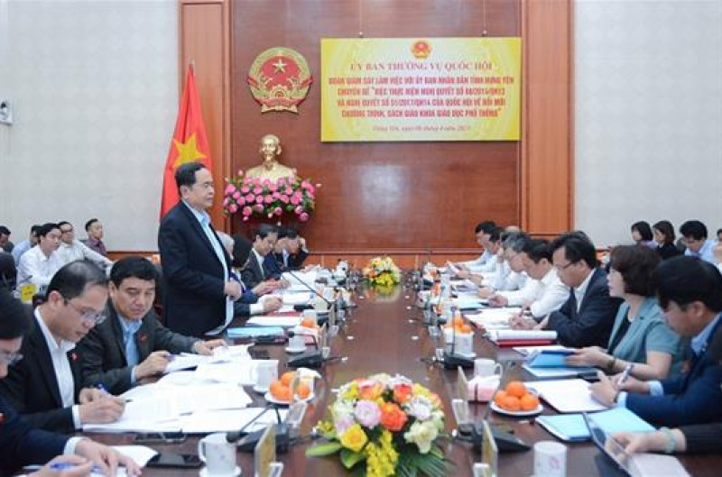 Giám sát thực hiện đổi mới sách giáo khoa, giáo dục phổ thông tại tỉnh Hưng Yên
