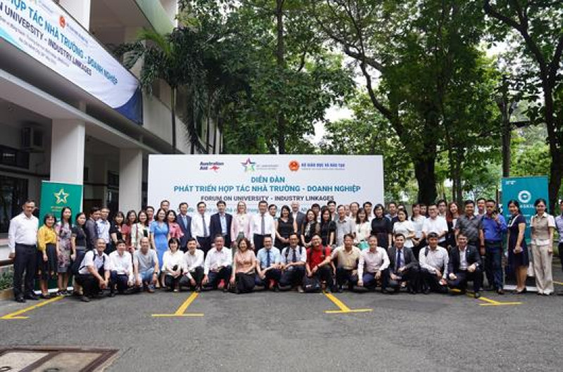 Thúc đẩy liên kết trường học và doanh nghiệp trong đào tạo nguồn nhân lực