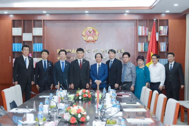 Bộ trưởng Nguyễn Kim Sơn tiếp Chủ tịch Đảng Dân chủ lập hiến Nhật Bản