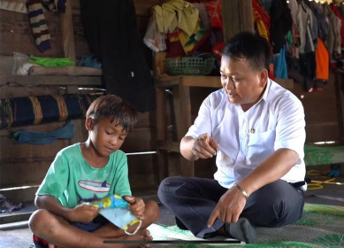 “Tủ bánh mì 0 đồng” - bữa sáng cho học sinh nghèo Ba Na