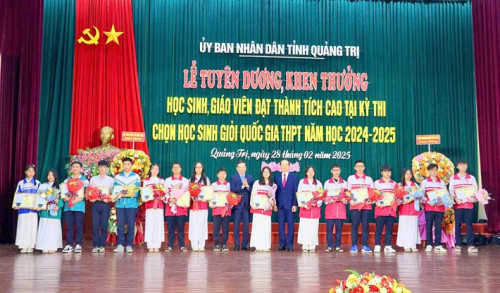 Quảng Trị khen thưởng học sinh đạt thành tích cao Kỳ thi chọn học sinh giỏi quốc gia