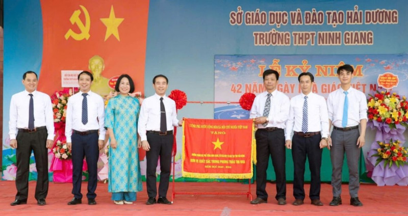 Trường THPT Ninh Giang – Hải Dương: Đổi mới sáng tạo trong phương pháp dạy học, chú trọng phát triển năng lực tự học, tư duy phản biện của học sinh