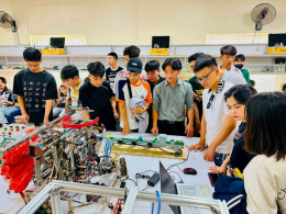 Phát triển nhân lực STEM chất lượng cao: Cần chính sách tài chính mạnh mẽ và đồng bộ