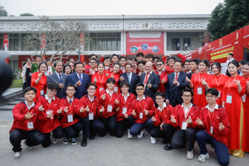 Các trường học tiên phong thực hiện phong trào 