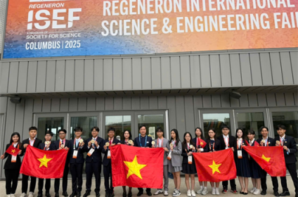 Đoàn học sinh Việt Nam giành giải cao nhất từ trước đến nay tại ISEF 2025