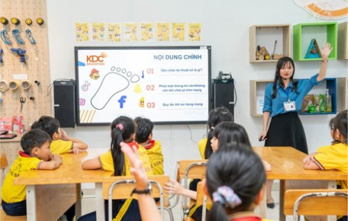 Giáo dục quyền con người trong kỷ nguyên số và trí tuệ nhân tạo