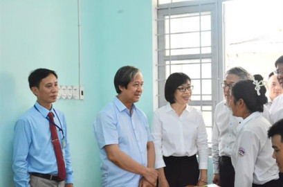 Bộ trưởng Nguyễn Kim Sơn làm việc với tỉnh Gia Lai về công tác chuẩn bị thi tốt nghiệp THPT 2025