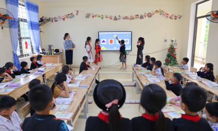 Chỉ thị khẩn của Thủ tướng Chính phủ về tổ chức dạy học 2 buổi/ngày và quản lí trẻ em, học sinh trong dịp hè