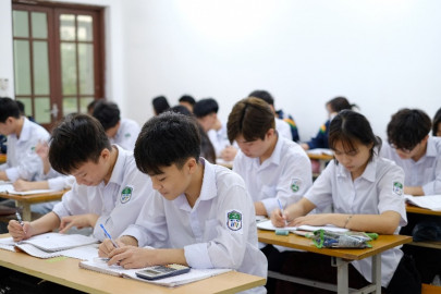Học nghề sớm – Lựa chọn vững chắc cho tương lai: Mô hình học THPT kết hợp học Nghề tại Trường CĐCN và Thương Mại Hà Nội