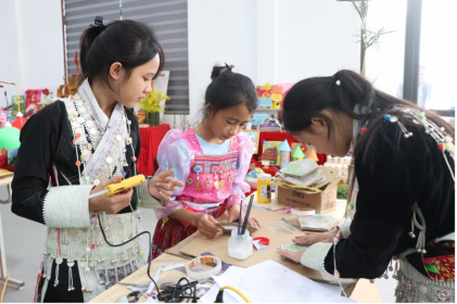 Đảm bảo công bằng trong tiếp cận khoa học công nghệ đối với thầy và trò vùng đồng bào dân tộc thiểu số và miền núi