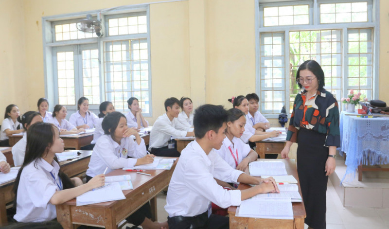 Trường PTDTNT THPT Nam Quảng Trị: Nâng cao chất lượng đội ngũ, bước “đột phá” để nâng cao chất lượng giáo dục vùng dân tộc thiểu số