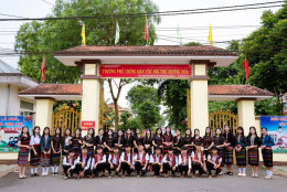 Nâng cao chất lượng đội ngũ cán bộ, giáo viên các trường phổ thông dân tộc nội trú, bán trú trong đổi mới giáo dục vùng cao