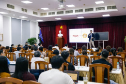 Tiếng Anh doanh nhân - Kĩ năng then chốt của Nhà quản trị