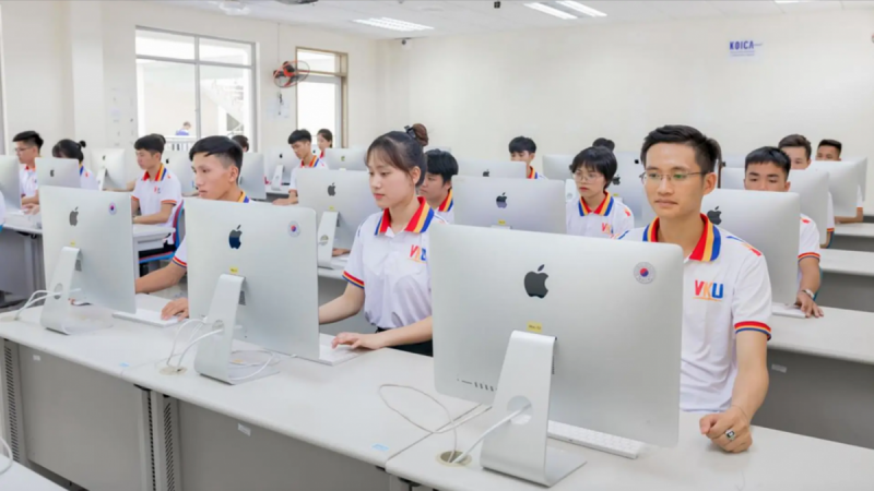 Mô hình “Trường học - Cộng đồng - Doanh nghiệp” trong phát triển kỹ năng sống cho học sinh