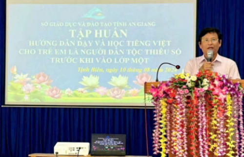 Tăng cường tập huấn nâng cao chất lượng đội ngũ, phát triển tiếng phổ thông, bảo tồn tiếng đồng bào cho học sinh dân tộc tại khu vực Đồng Bằng Sông Cửu Long