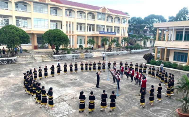 Tháo gỡ khó khăn, nâng cao chất lượng đội ngũ trong công tác xóa mù chữ tại tỉnh Gia Lai