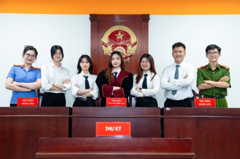 Tăng yêu cầu đầu vào ngành Luật