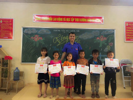 Nâng cao chất lượng giáo viên vùng dân tộc thiểu số: Đa dạng cách dạy tiếng Việt