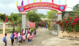 Nâng tầm giáo dục vùng khó: Xuất phát từ đội ngũ giáo viên và tiếng Việt