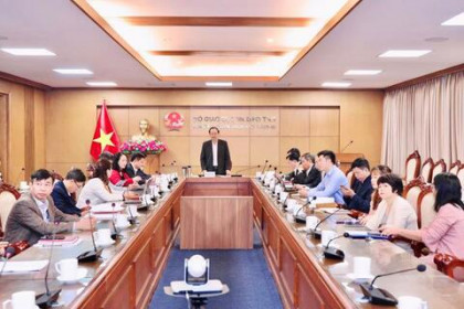 Bộ GDĐT họp trực tuyến với các địa phương biên giới về xây dựng trường phổ thông nội trú liên cấp