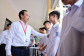 Bộ trưởng Hoàng Minh Sơn động viên thí sinh trước giờ thi môn đầu tiên tốt nghiệp THPT
